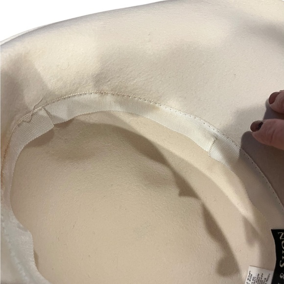 Vintage Whittall & Shon vintage wht wool designer hat with rhinestone trim - Picture 10 of 13